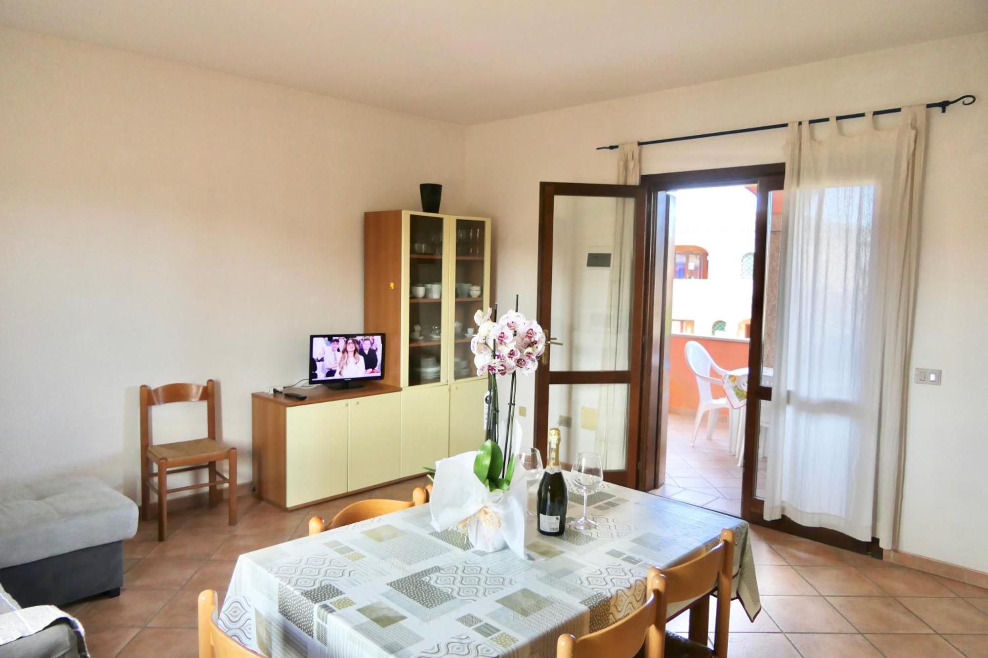 Iss Travel, La Ginestra - 2-Bedroom Apartment With Terrace And View Over Tavolara Island ซาน เตโอโดโร ภายนอก รูปภาพ