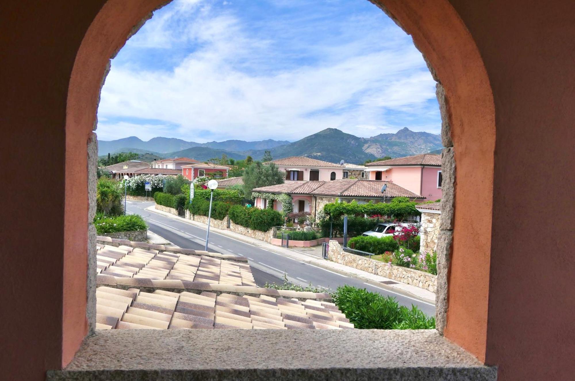 Iss Travel, La Ginestra - 2-Bedroom Apartment With Terrace And View Over Tavolara Island ซาน เตโอโดโร ภายนอก รูปภาพ